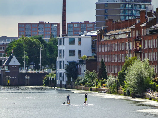 Urban point-to-point paddleboarding